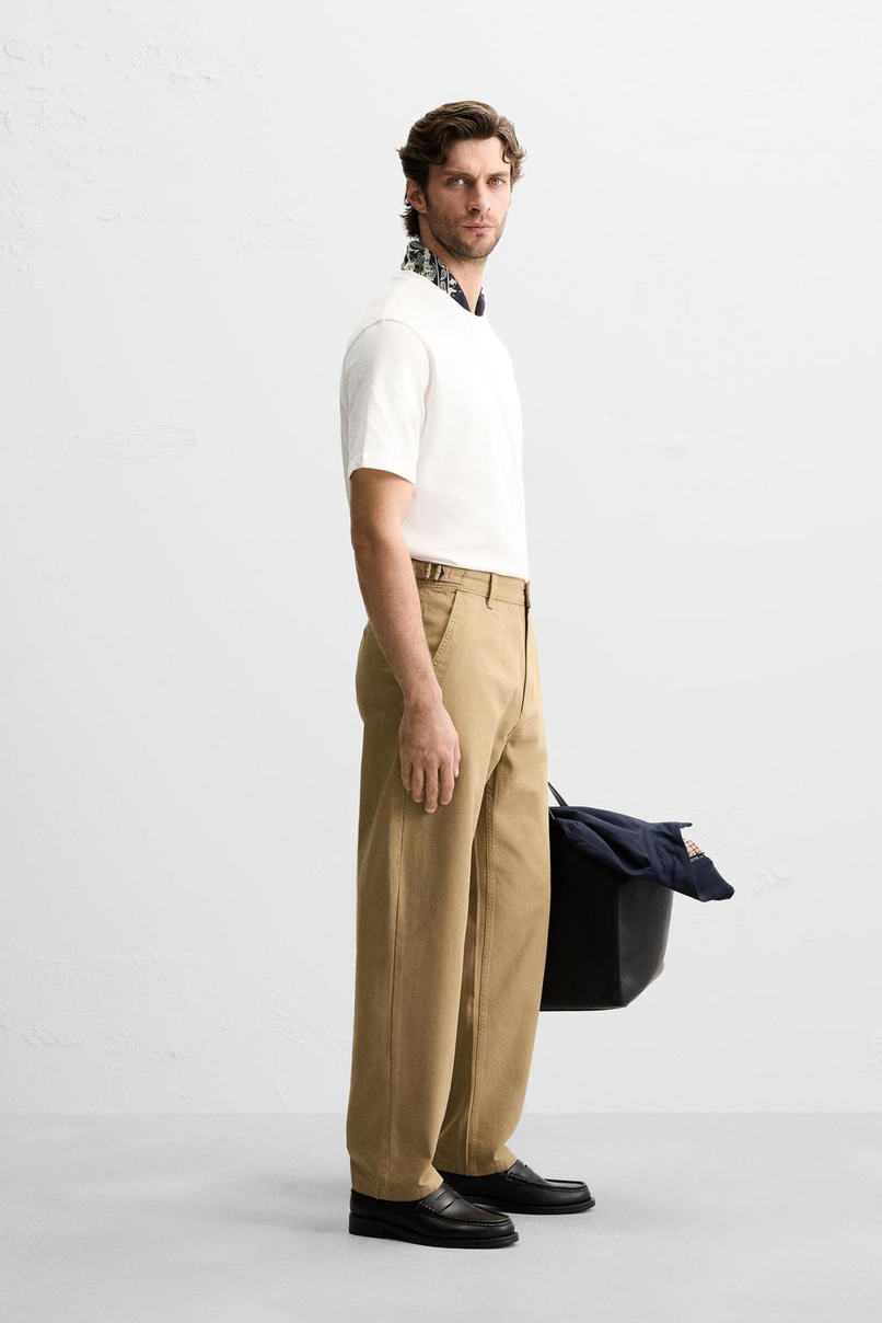 REGULAR FIT CHINO TROUSERS