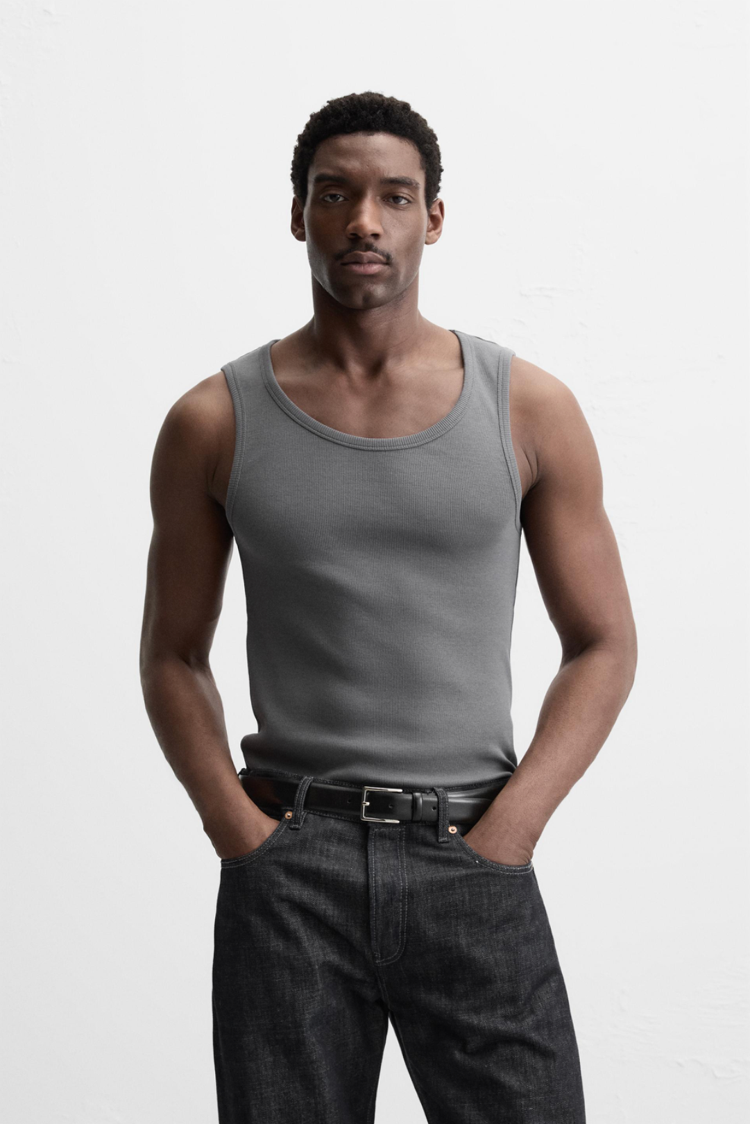 BASIC RIBBED TANK TOP