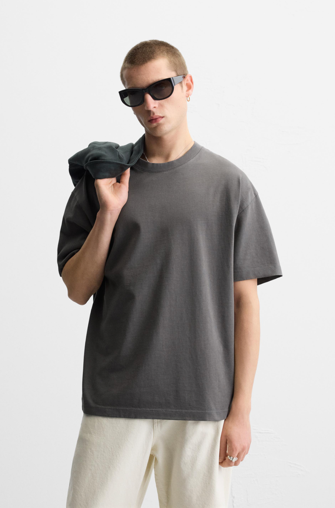 BASIC HEAVY WEIGHT T-SHIRT