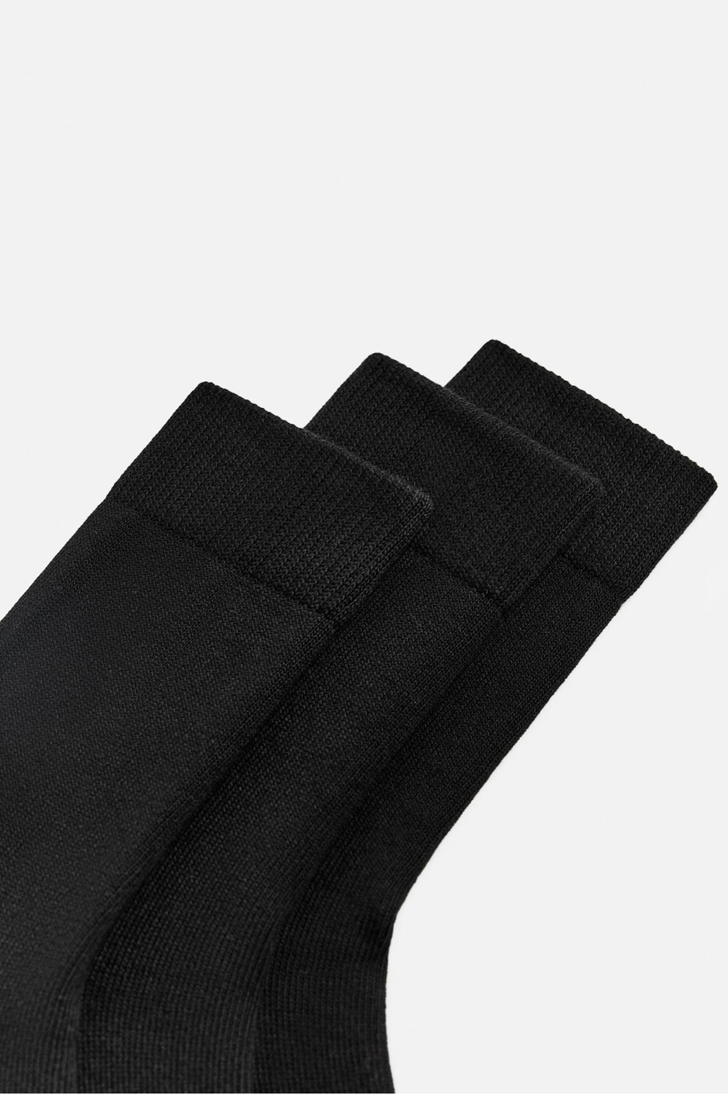 3-PACK OF PLAIN SOCKS